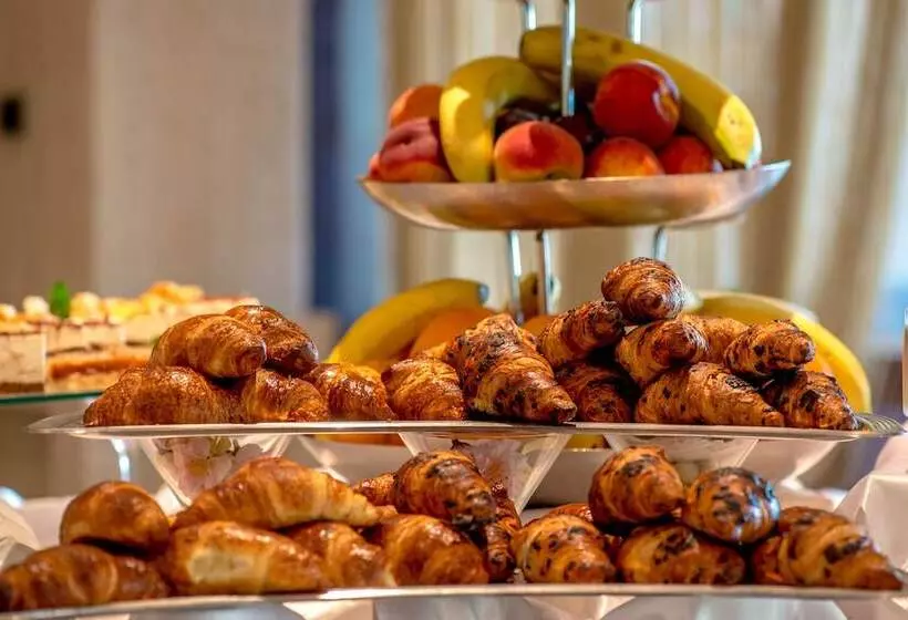 هتل Monte Casa Spa & Wellness