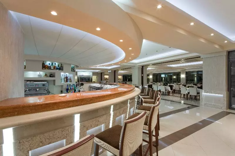 هتل Monte Casa Spa & Wellness