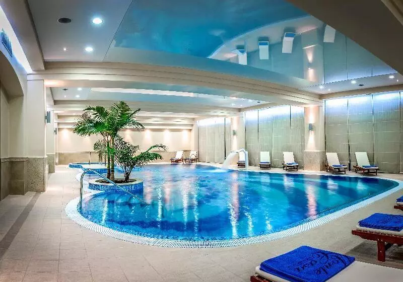 هتل Monte Casa Spa & Wellness