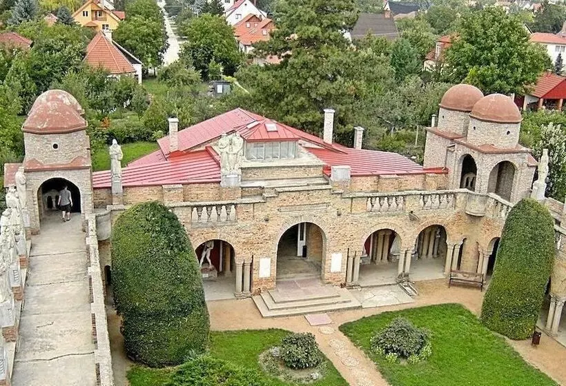 בית מלון כפרי Platan