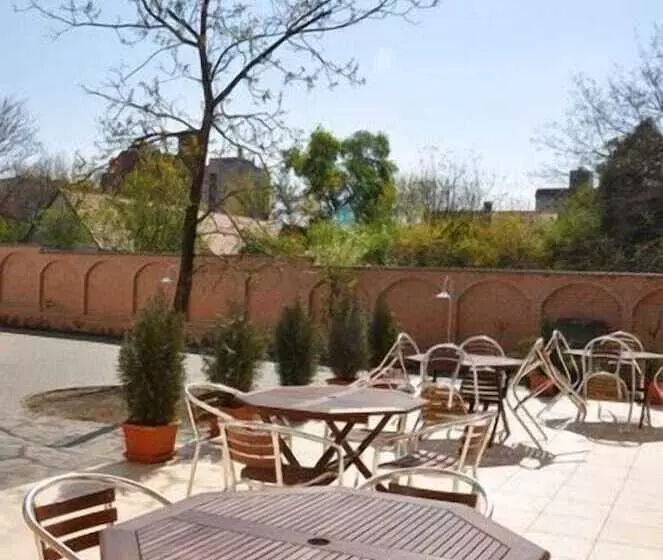 בית מלון כפרי Platan