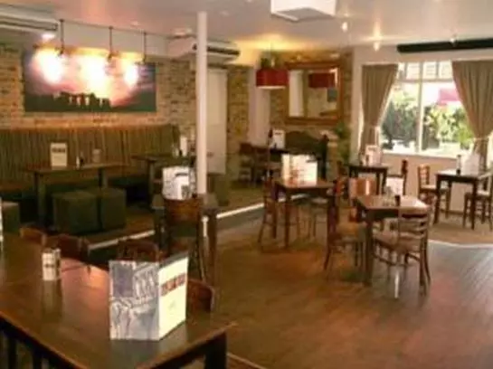 בית מלון כפרי The Cathedral