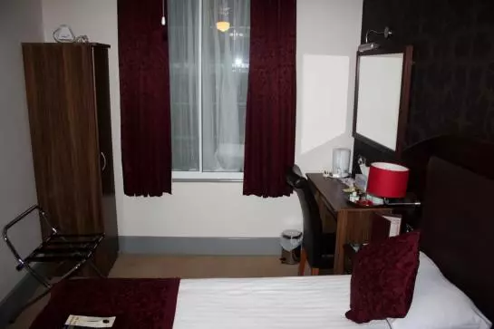 בית מלון כפרי The Cathedral