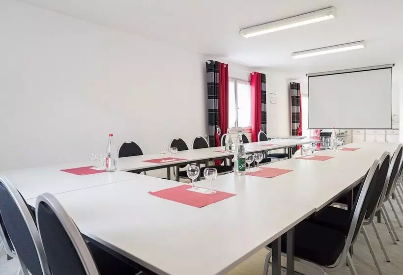 호텔 The Originals City, Hôtel La Siesta, Annonay Est