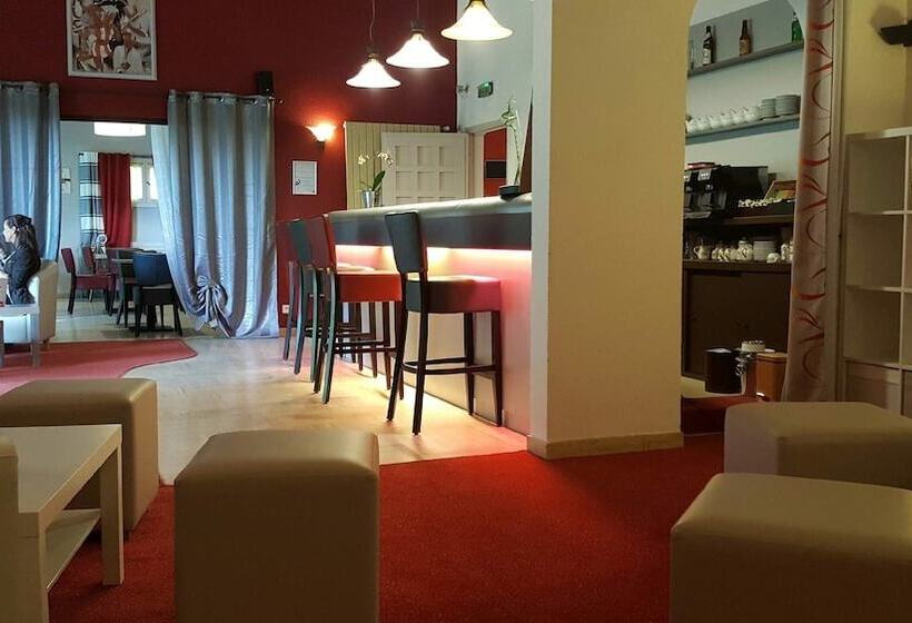 Отель The Originals City, Hôtel La Siesta, Annonay Est