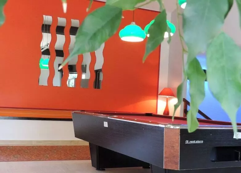 호텔 The Originals City, Hôtel La Siesta, Annonay Est