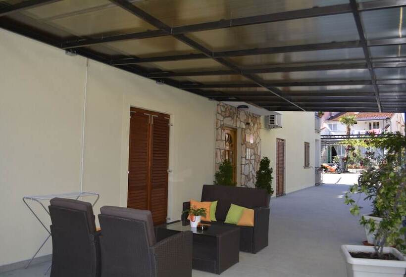 בית מלון כפרי Pansion Exclusive