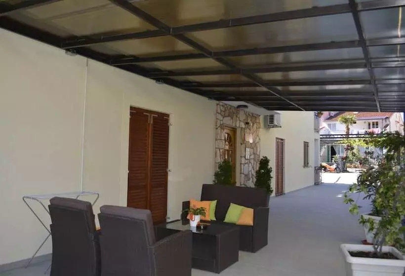 Отель Pansion Exclusive