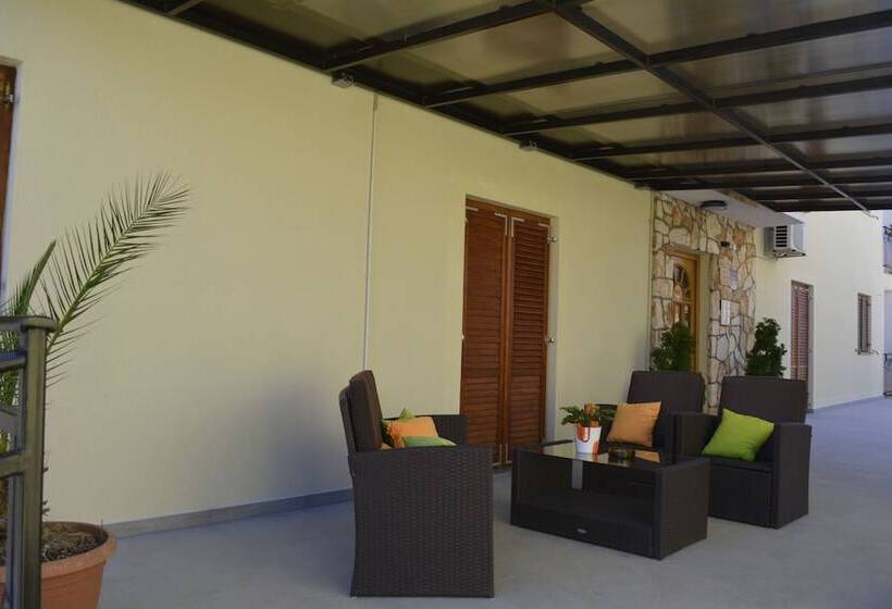 בית מלון כפרי Pansion Exclusive