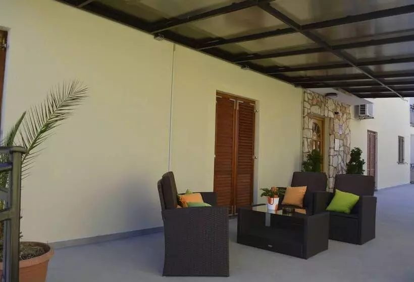 Отель Pansion Exclusive