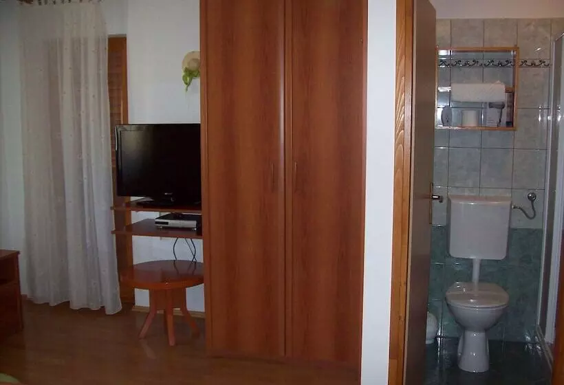 Отель Pansion Exclusive