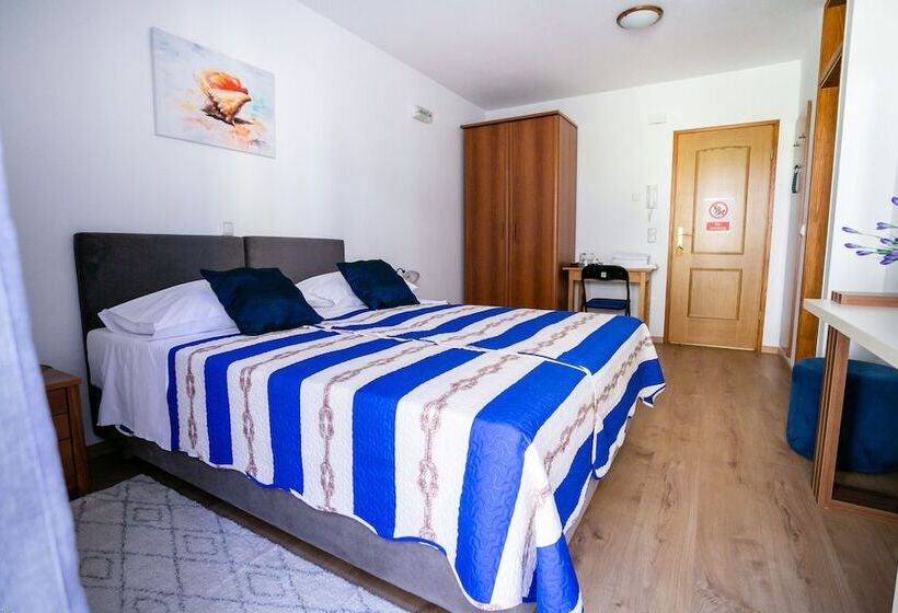 בית מלון כפרי Pansion Exclusive