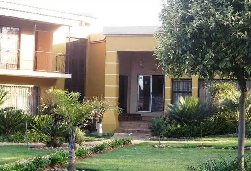 Nomndeni Lodge Zamabhele