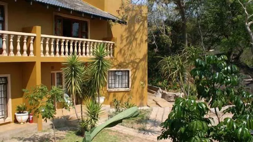 Nomndeni Lodge Zamabhele