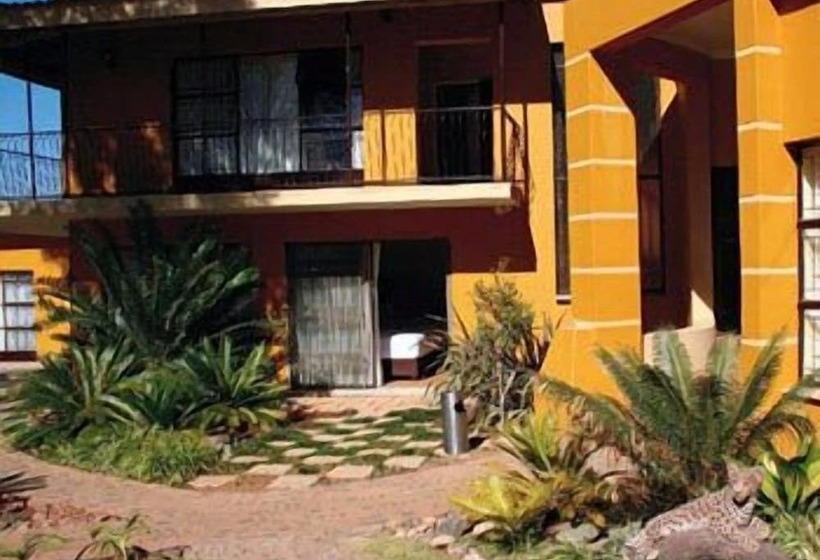 Nomndeni Lodge Zamabhele