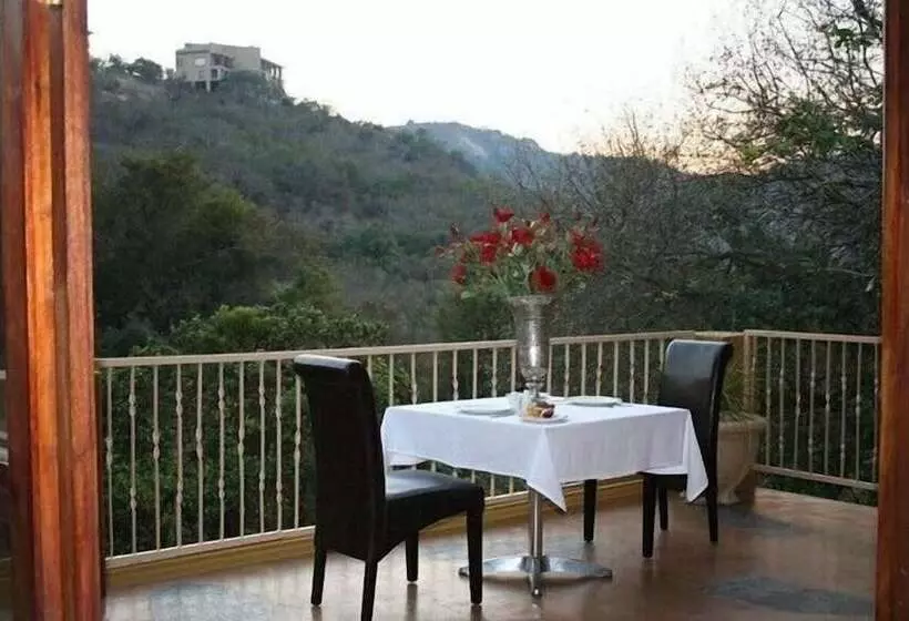 Nomndeni Lodge Zamabhele