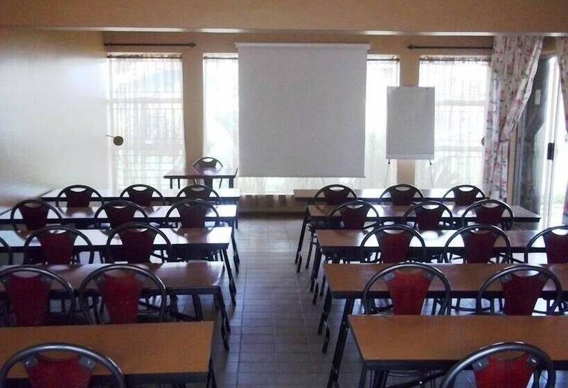 Nomndeni Lodge Zamabhele