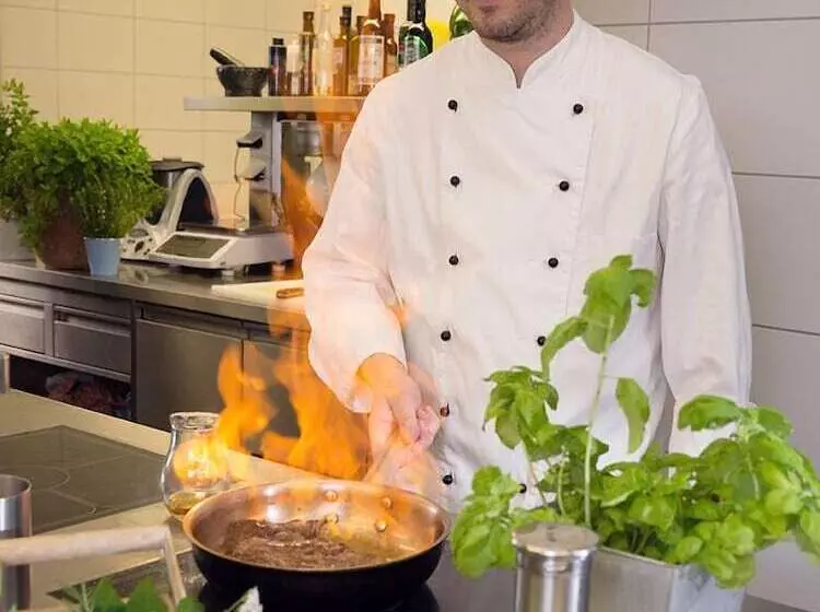 Пансион Gasthof Deutscher Adler Und Hotel Puchtler