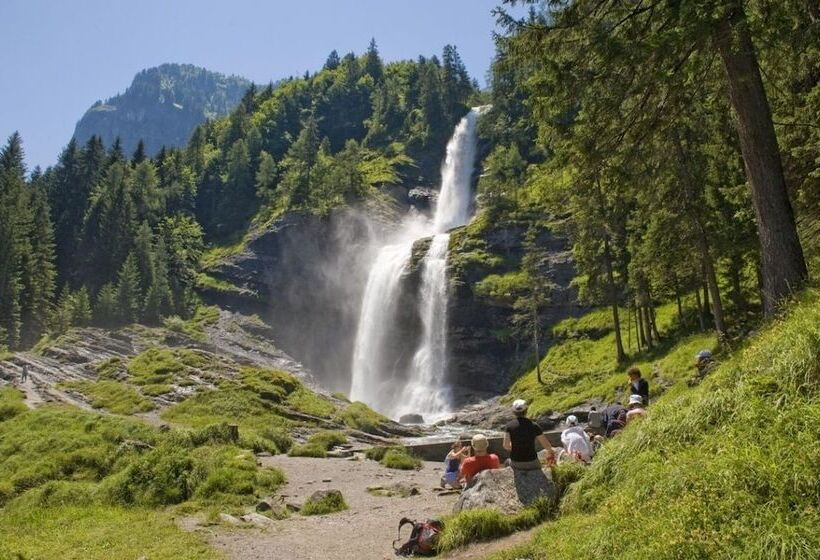 إقامة Logis Hotel Gai Soleil