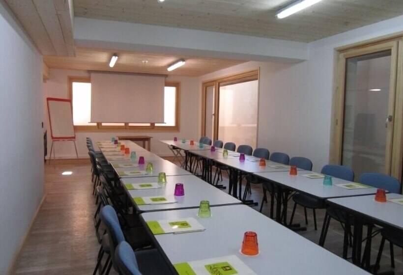 إقامة Logis Hotel Gai Soleil