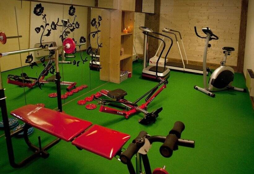 إقامة Logis Hotel Gai Soleil