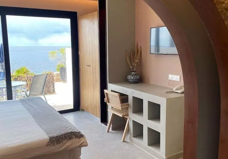 استراحتگاه Vrachia Beach Hotel & Suites   Adults Only