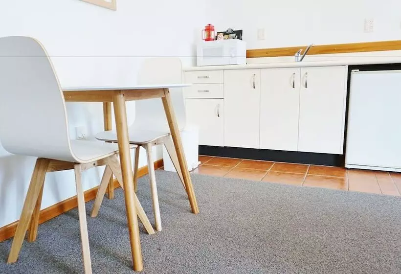 The Esplanade Motel & Conference Centre