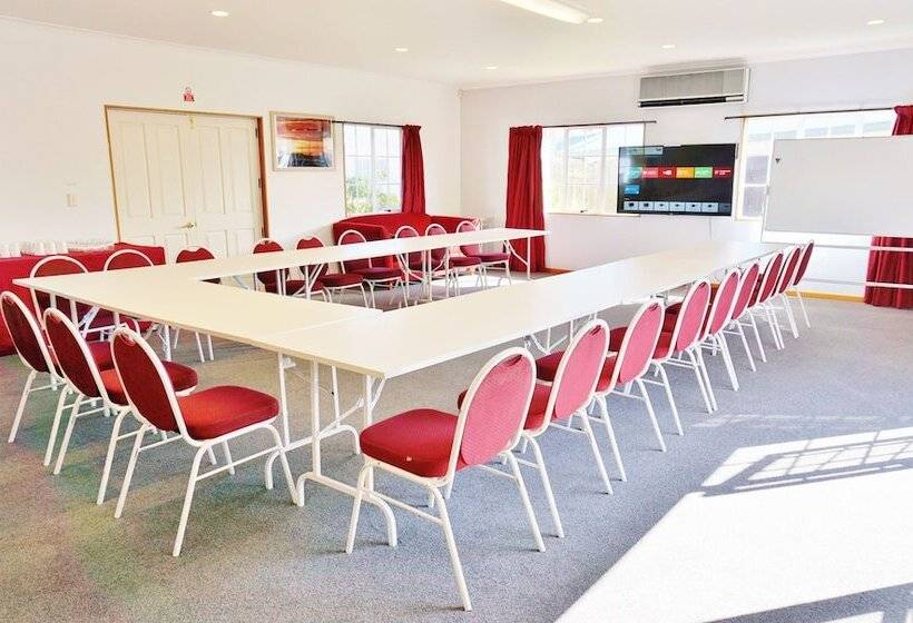 The Esplanade Motel & Conference Centre