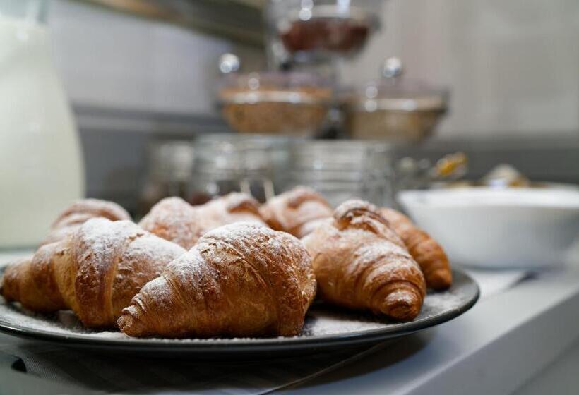 Boutique Hotel Swisshouse