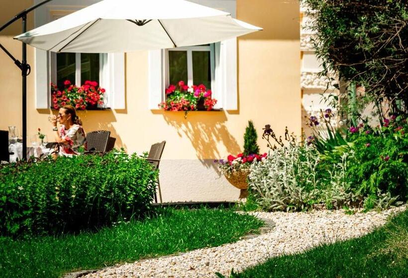 Boutique Hotel Swisshouse