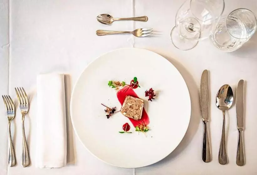 Boutique Hotel Swisshouse