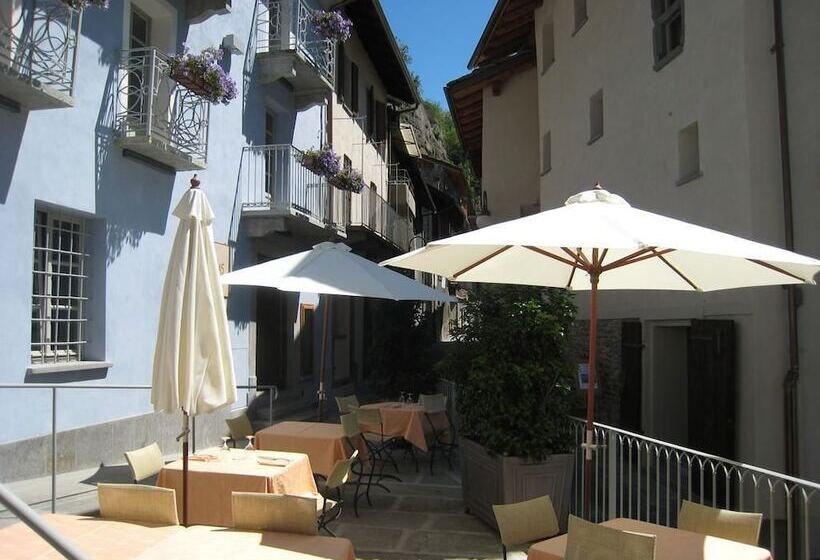 Отель Ad Gallias