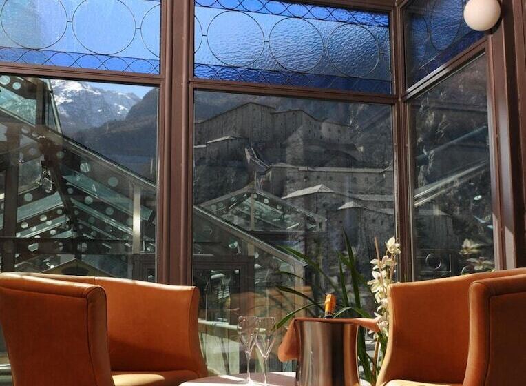 Отель Ad Gallias