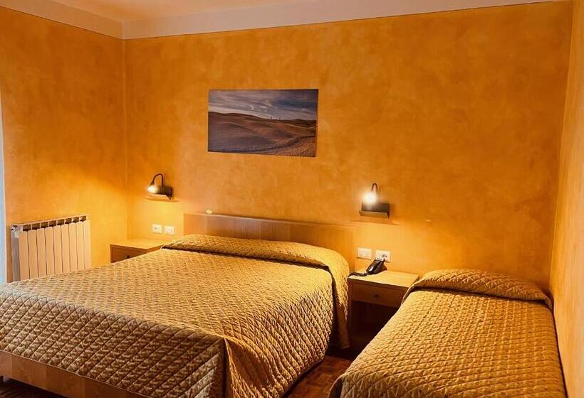 فندق Albergo Di Murlo