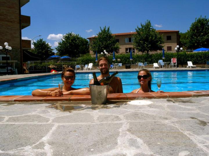 فندق Albergo Di Murlo