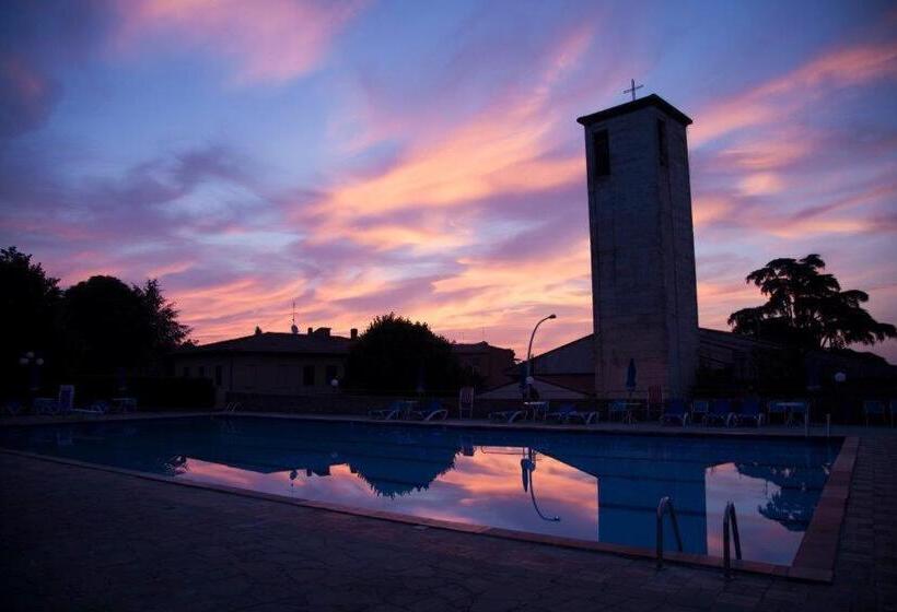 فندق Albergo Di Murlo