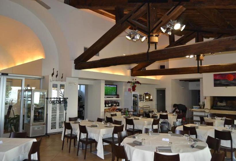 ホテル Albergo Umbria