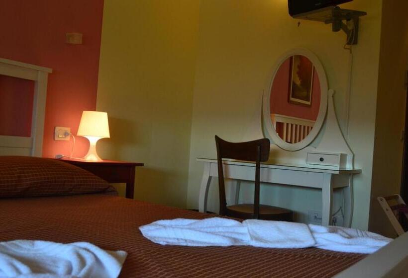 ホテル Albergo Umbria