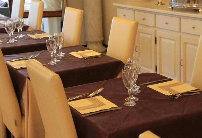 فندق Ancora Riviera