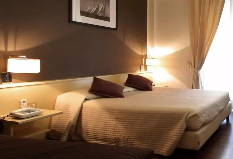 Отель Ancora Riviera