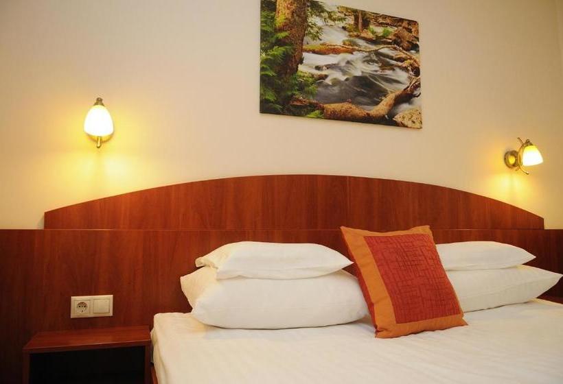 فندق Apartman Bella