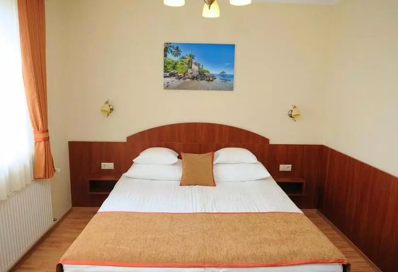 Hotel Apartman Bella