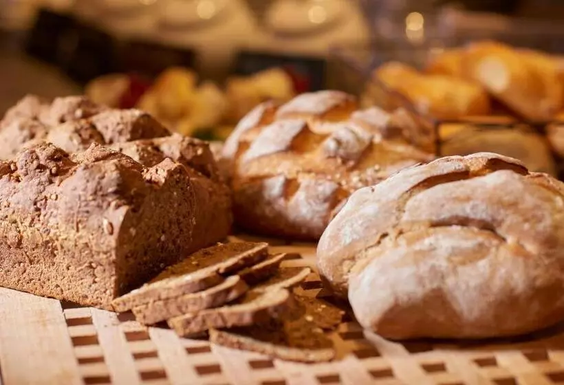 Отель Aspen Alpine Lifestyle