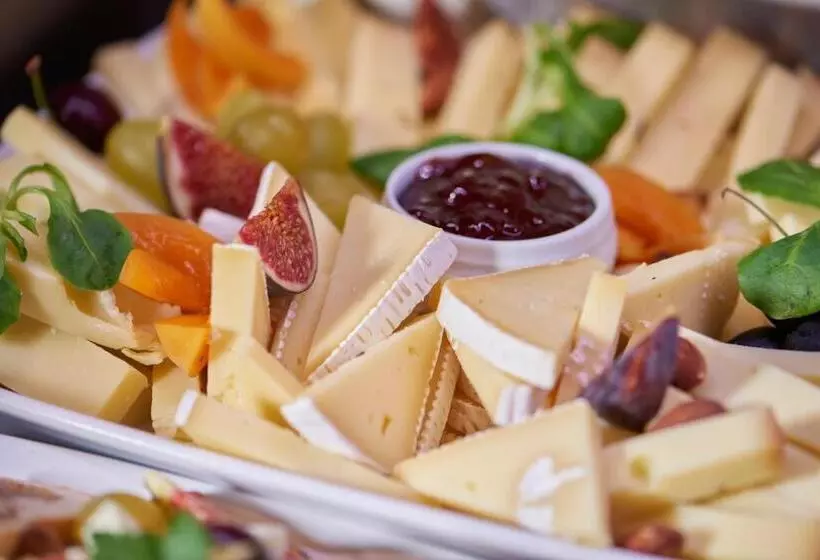 Отель Aspen Alpine Lifestyle