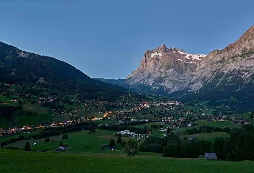 Отель Aspen Alpine Lifestyle