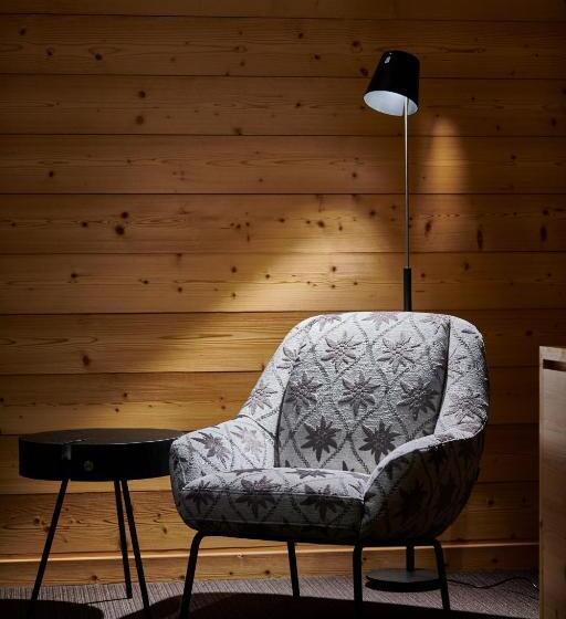 هتل Aspen Alpine Lifestyle