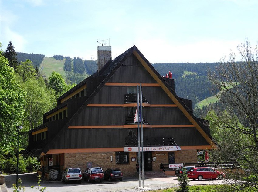 酒店 Barbora