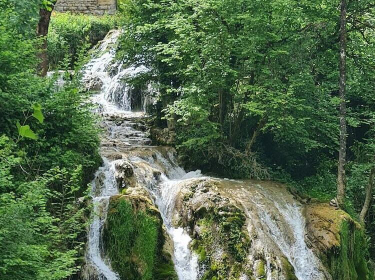 בית מלון כפרי Deltour Hôtel   L Adresse Ruthénoise