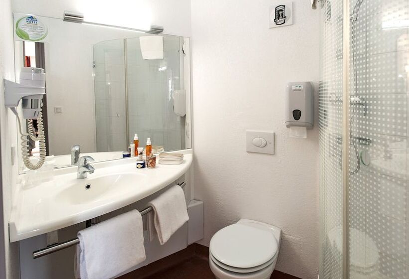 בית מלון כפרי Deltour Hôtel   L Adresse Ruthénoise