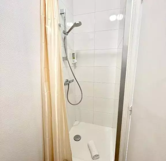 Отель L Hôtel De Loctudy